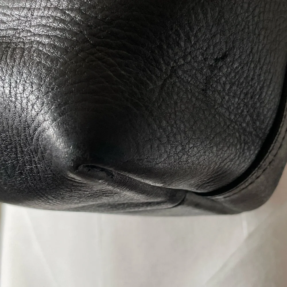 Madewell | Black Leather Tote Bag - Picture 5 of 16